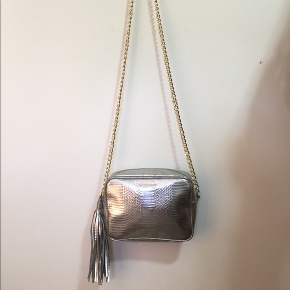 Victoria's Secret Handbags - NWOT Victoria’s Secret Metallic Crossbody Bag